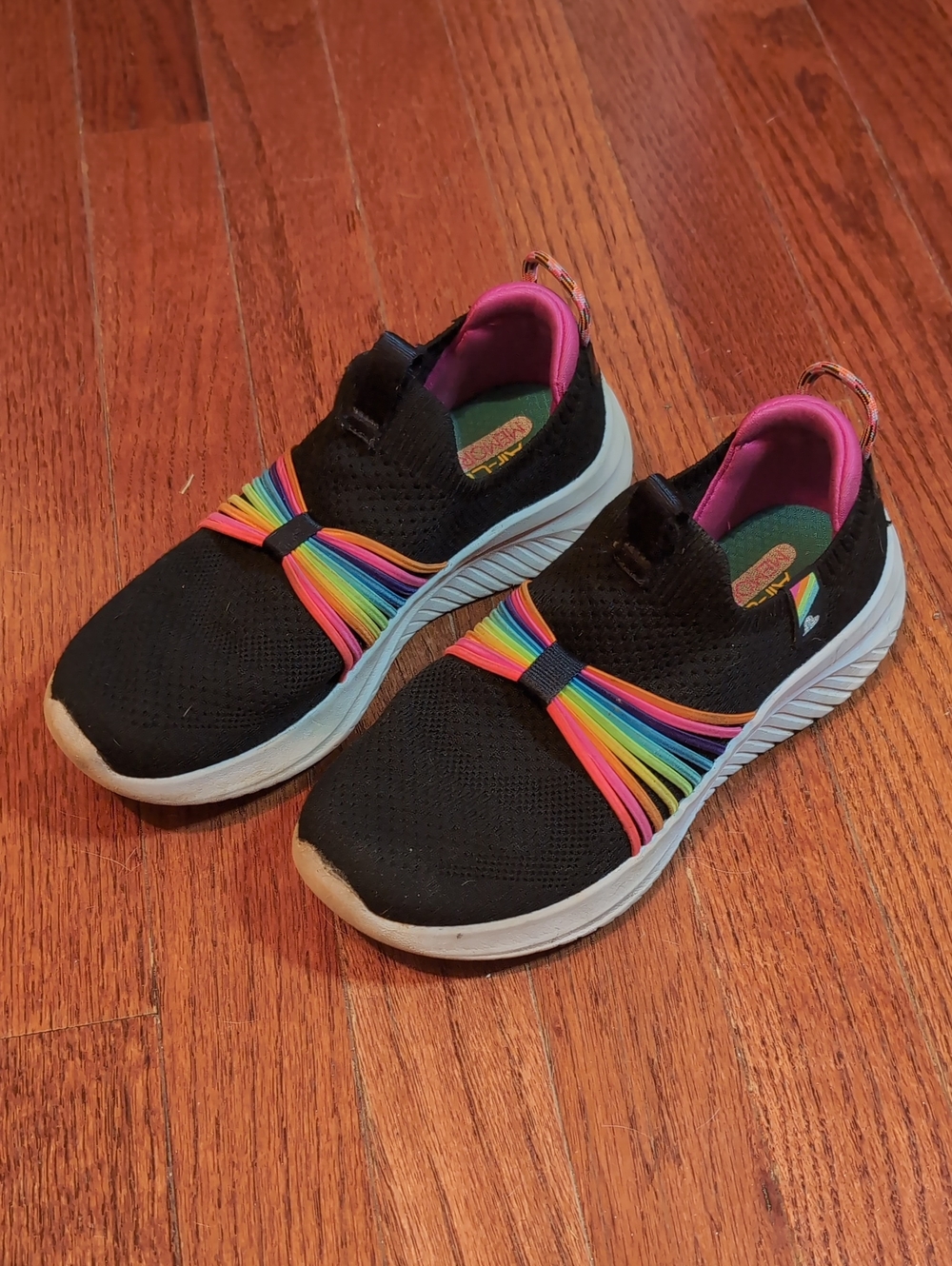 Skechers Kids Memory Foam Slip-On Shoes Size 2 Black with Rainbow Straps